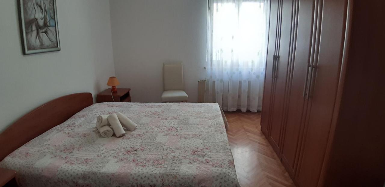 Apartman Oliver Novigrad Istria Esterno foto